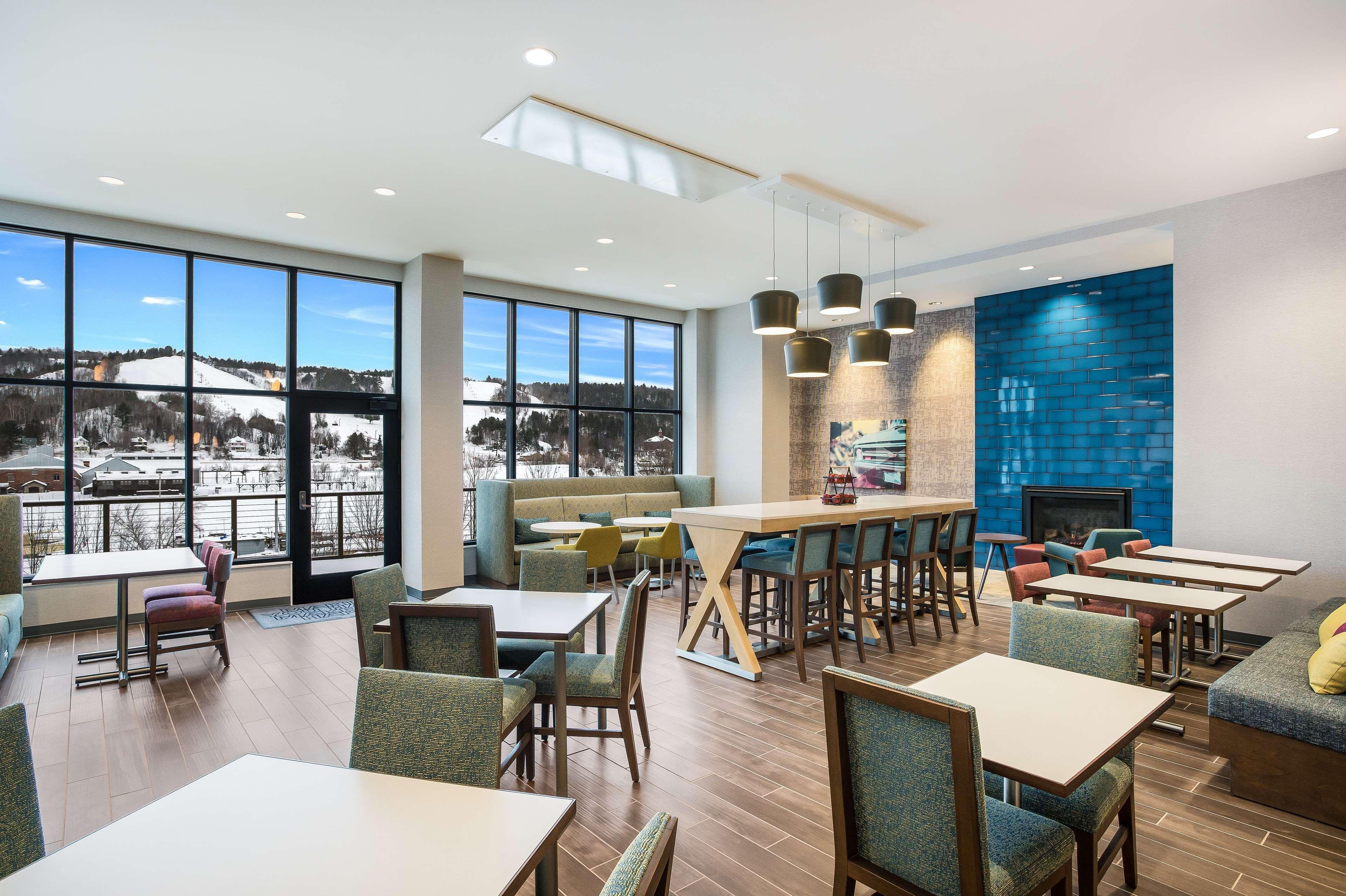Hampton Inn & Suites Houghton Exteriör bild
