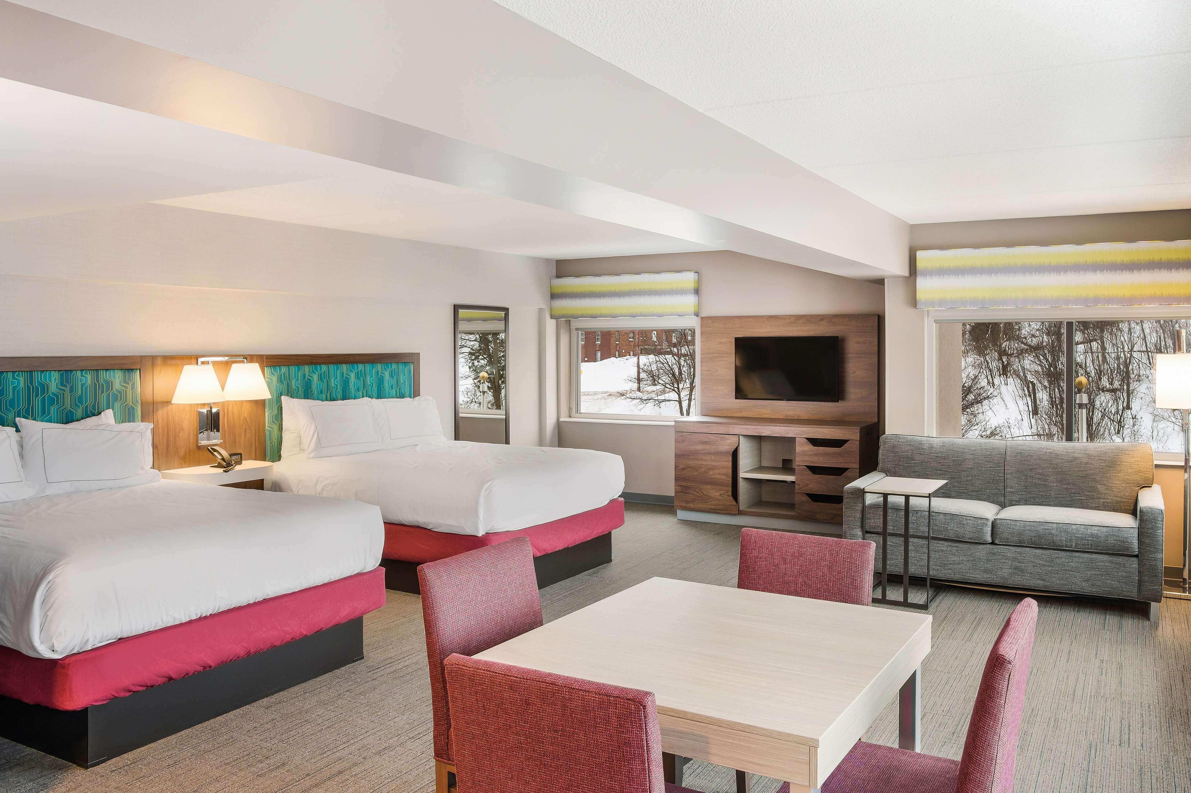 Hampton Inn & Suites Houghton Exteriör bild