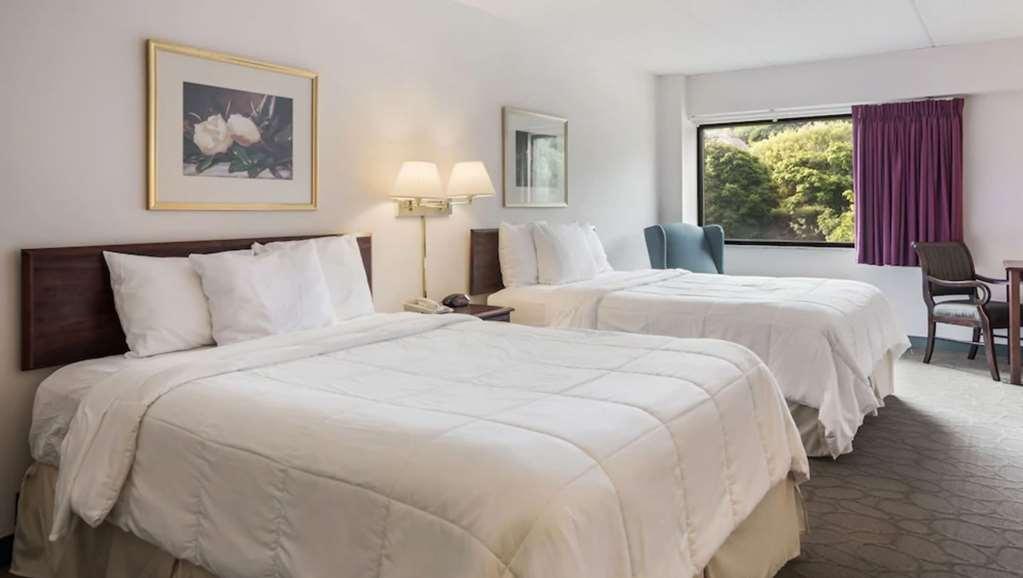 Hampton Inn & Suites Houghton Rum bild